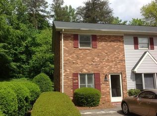 809 Brickwood Ct, Winston Salem, NC 27127
