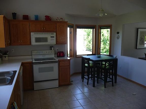 4th image of 800 Brandenburg Dr