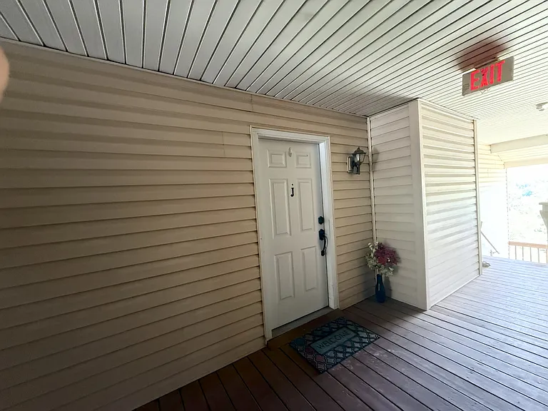 103 Vixen Cir #J — Photo 2