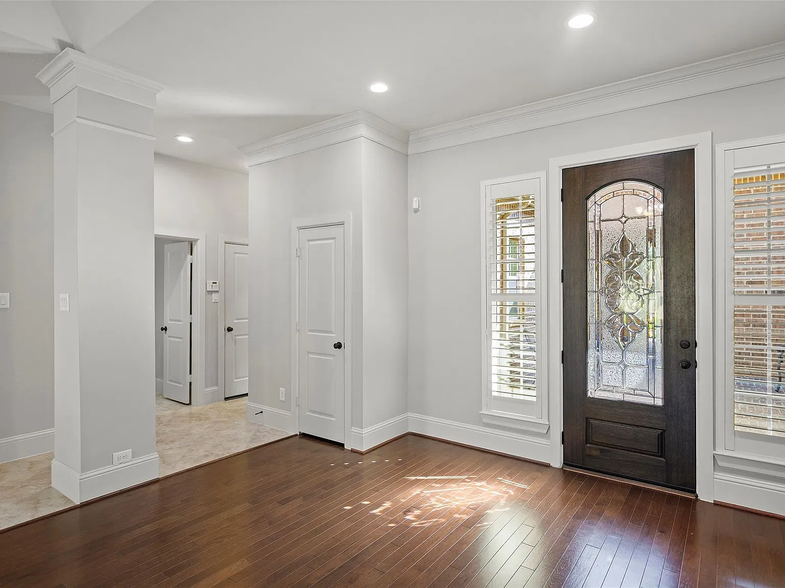 3 bed, 3.5 bath, 3537 sqft, $3,800 — Photo 3