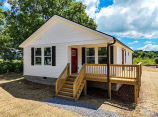 116 Spencer St, Clyde, NC 28721