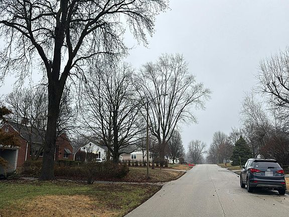 5th image of 1837 Reed Ave