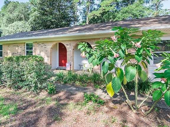 2nd image of 2908 Byington Cir