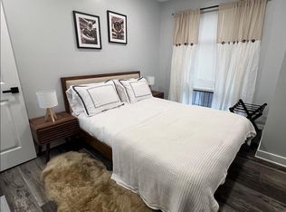 1328 S 6th St FLOOR 3, Philadelphia, PA 19147