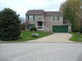 3924 Woodmere, Bloomington, IN 47403