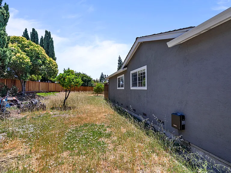 3438 Fife Way — Photo 45