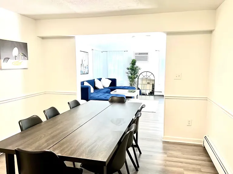 2418 Azalea Way — Photo 5