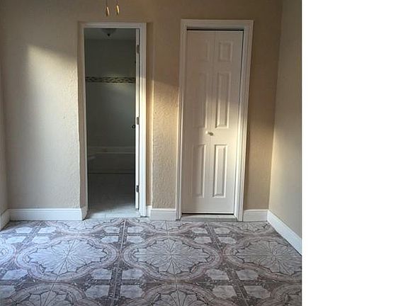 3rd image of 1819 NW 8th Ct