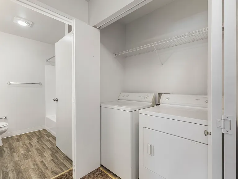 Aspen Heights Apartments — Photo 42