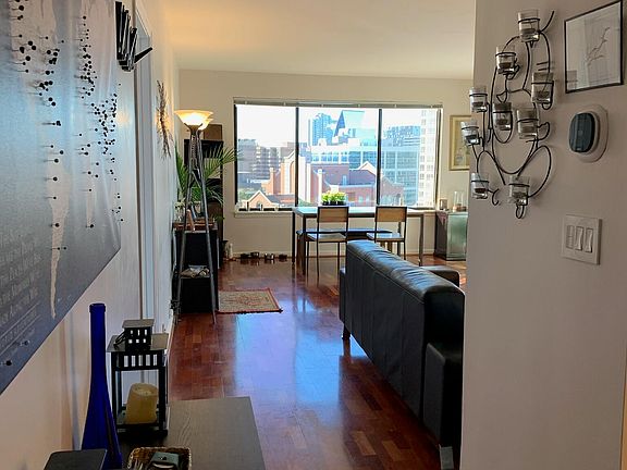 3rd image of 3481 Lakeside Dr NE APT 2807