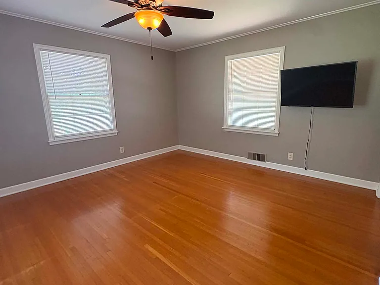 2421 S Boston Ave — Photo 17