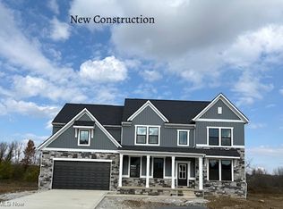 3683 Preserve Ct, Akron, OH 44333