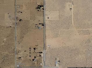 37075 Locust St, Hinkley, CA 92347