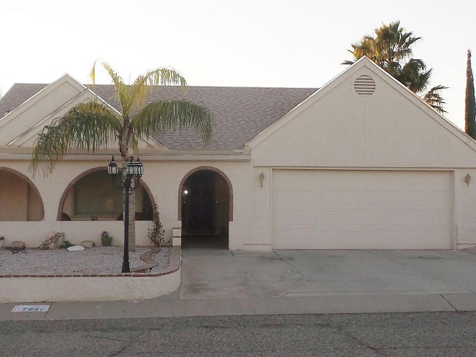 1st image of 7841 N Roundstone Dr