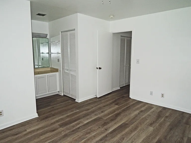 322 Colony Ln #C — Photo 13