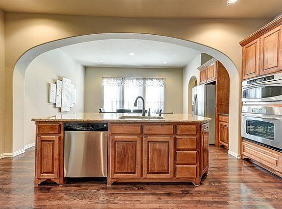 5th image of 12260 Burgess Ln