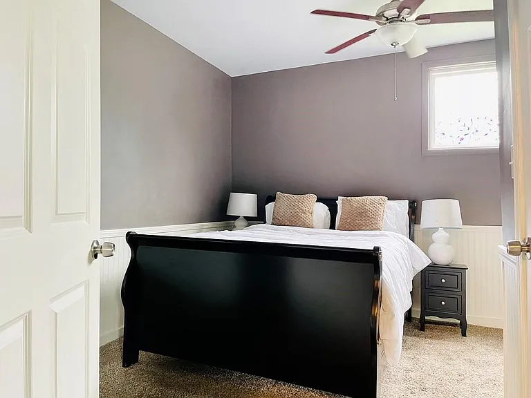 82 Adams Ave #A — Photo 9