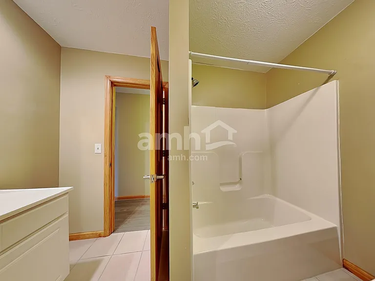 715 Justin Ct — Photo 16