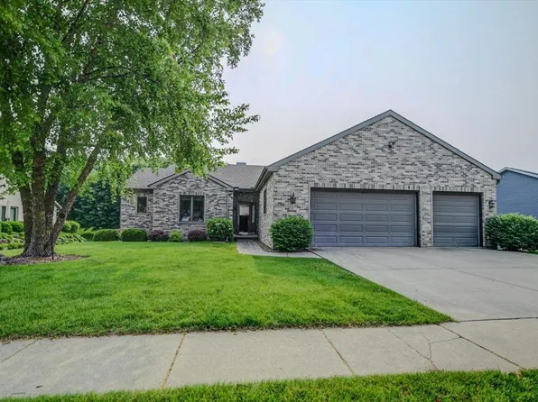 2040 Continental Lane, Cross Plains, WI 53528