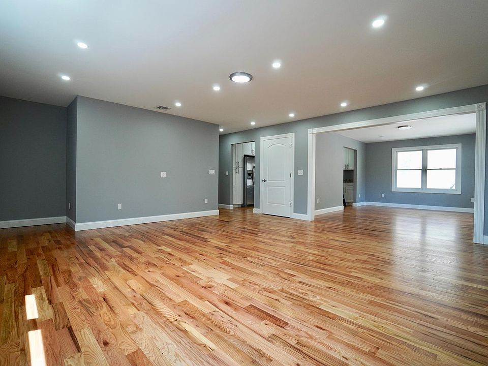 Spacious living room.