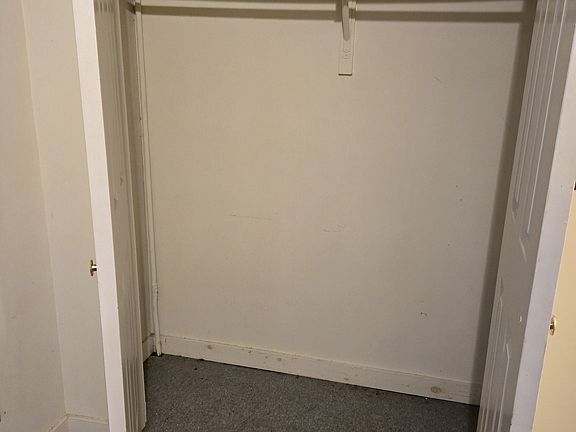 4th image of 18 Clinton St #1R