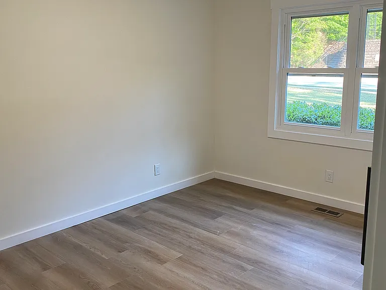 664 Scales Rd — Photo 9