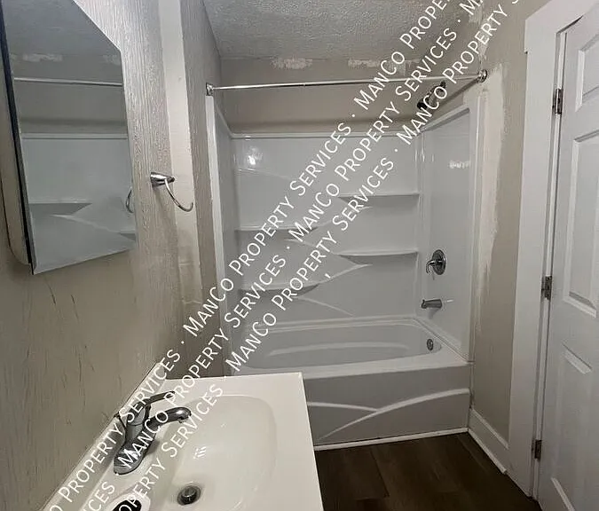 30-34 McOwen St #30 — Photo 9