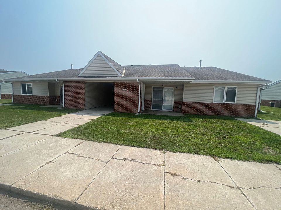 1st image of 274 S 11th St #201