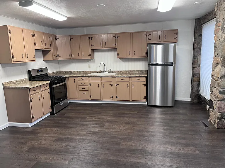 318 Main St #3 — Photo 3