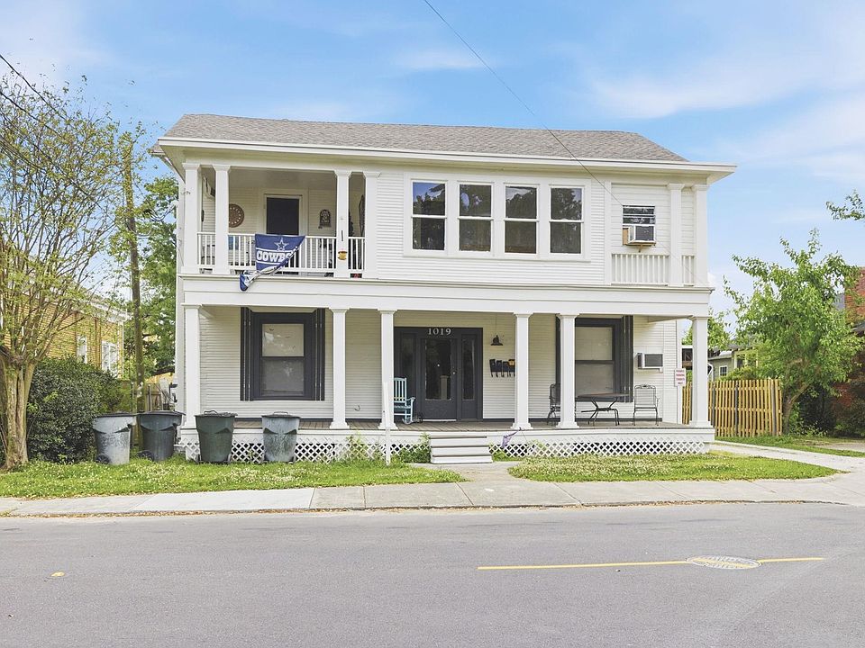 1st image of 1019 Common St