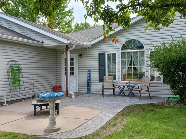 10933 57th St NE, Albertville, MN 55301