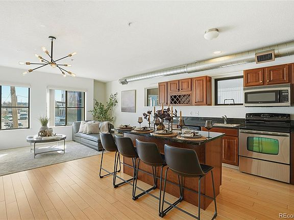 4th image of 3195 Blake Street #104