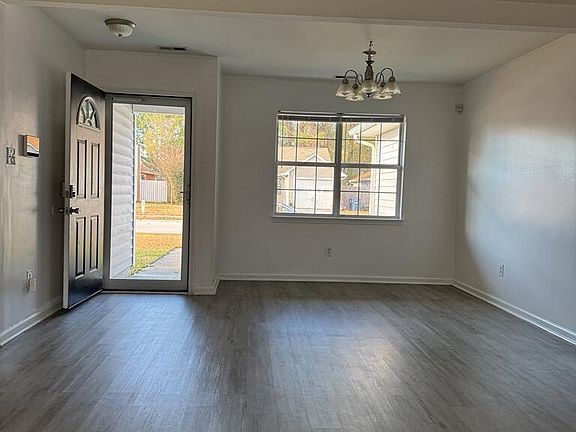3rd image of 3016 E Windgate Ct