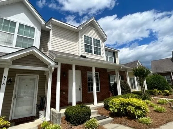 616 Grasswren Way, Greensboro, NC 27409