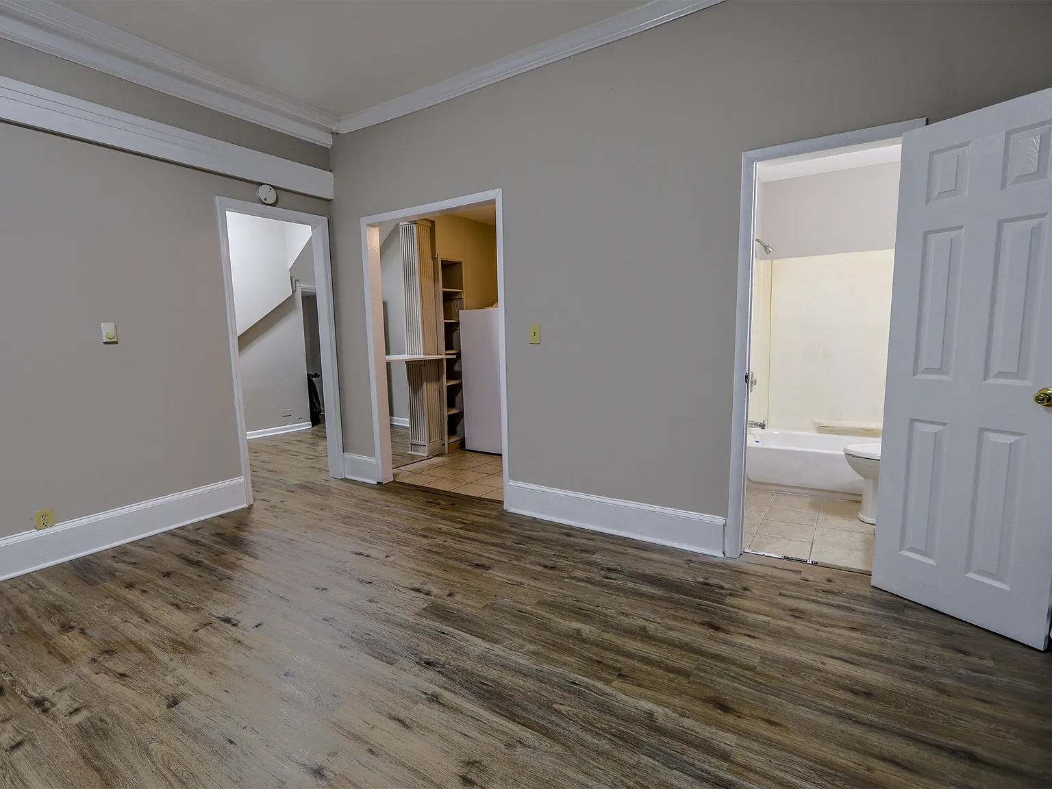 1 bed, $1,825 — Photo 4
