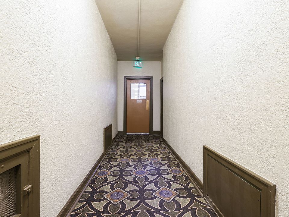 Building Photo 5