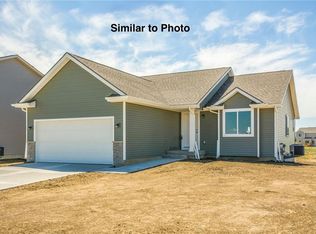 950 Locust St, Waukee, IA 50263