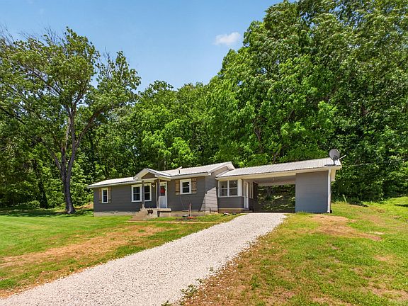 2nd image of 4854 Dry Fork Rd