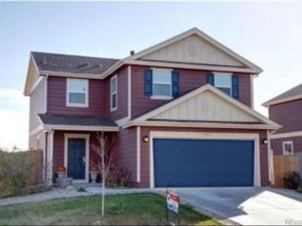 1st image of 835 Sagebrush Dr