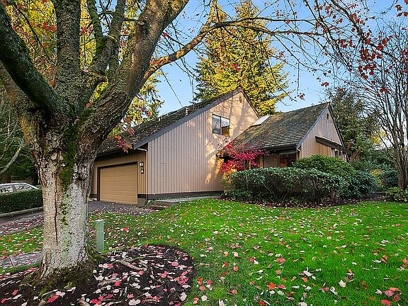 2nd image of 1710 159th Ave NE #25