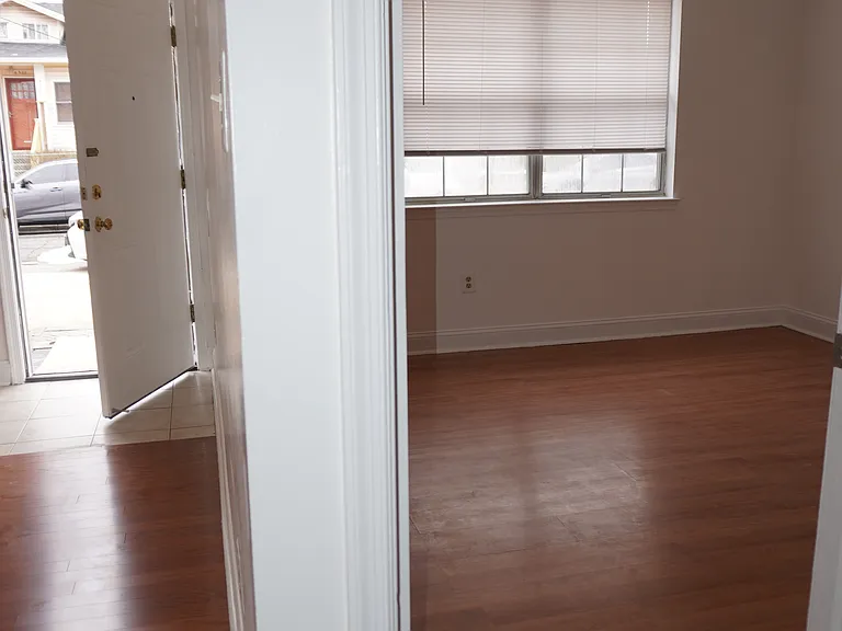 4320 Monroe St — Photo 16