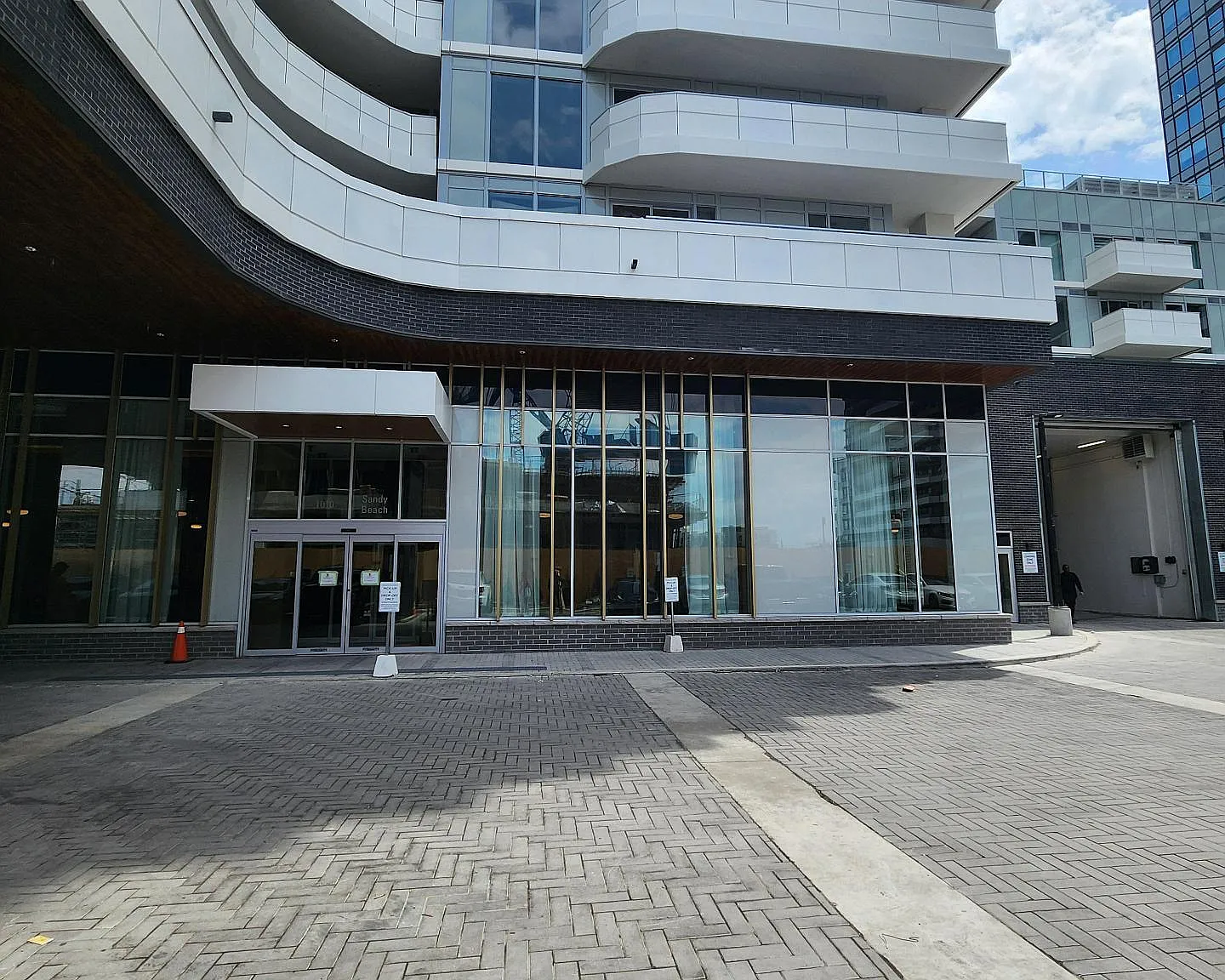 2 bed, $2,600 — Photo 2