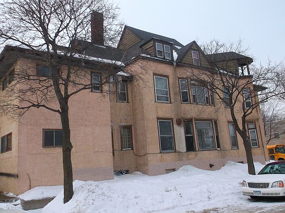 3rd image of 740 Dayton Ave