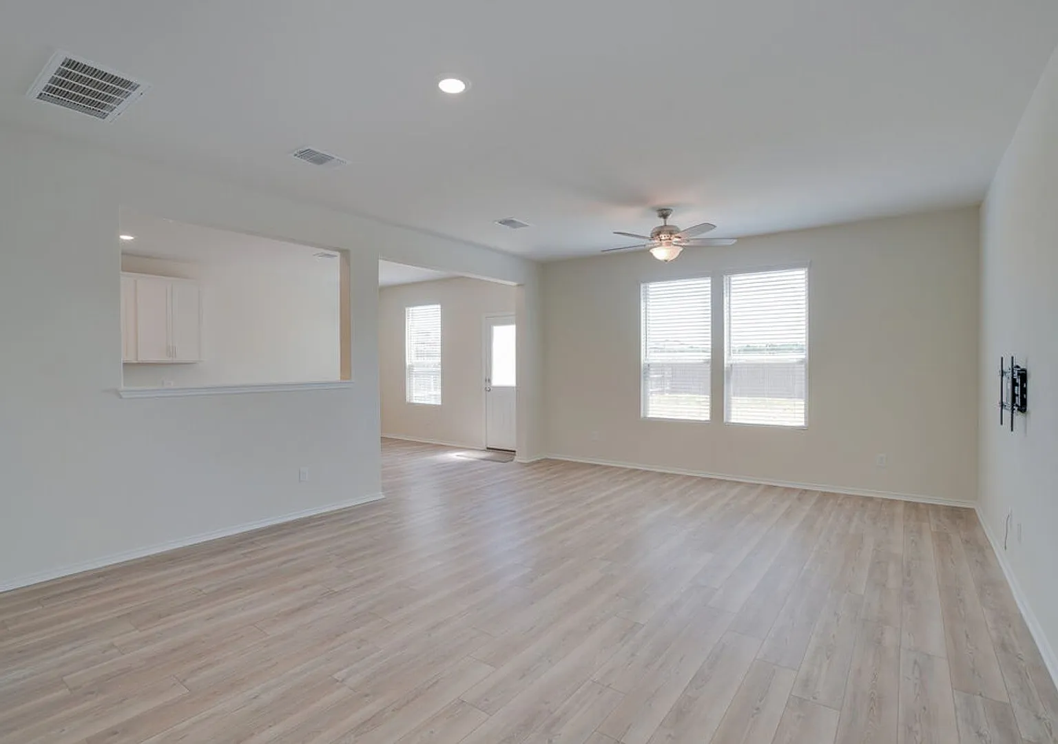 1109 Paradise Canyon Drive, Jarrell, TX 76537 — Photo 1