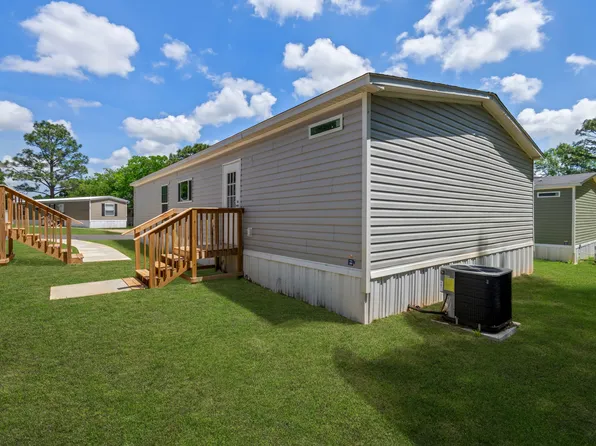 1300 Schillinger Rd S #B16, Mobile, AL 36695