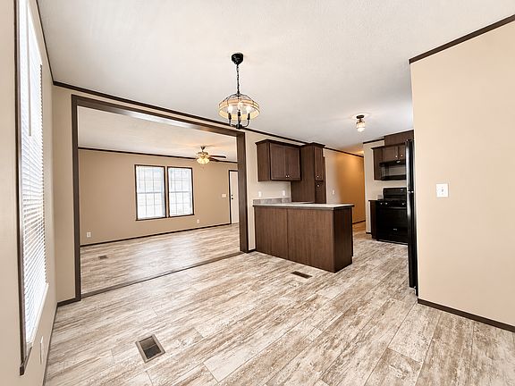 4th image of 71400 Van Dyke Rd #92