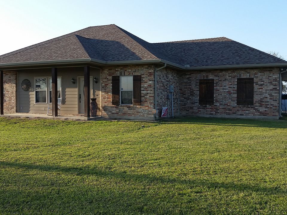 1st image of 210 Baton Ln
