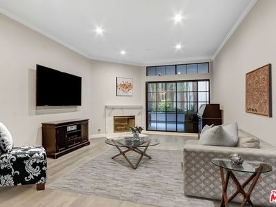 200 N Swall Dr UNIT 309, Beverly Hills, CA, 90211