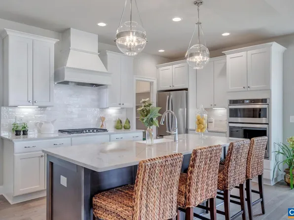 509 Hedworth St, Crozet, VA 22932