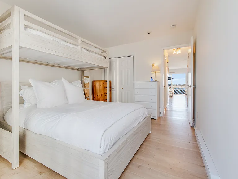 274 Dune Rd #19 — Photo 11